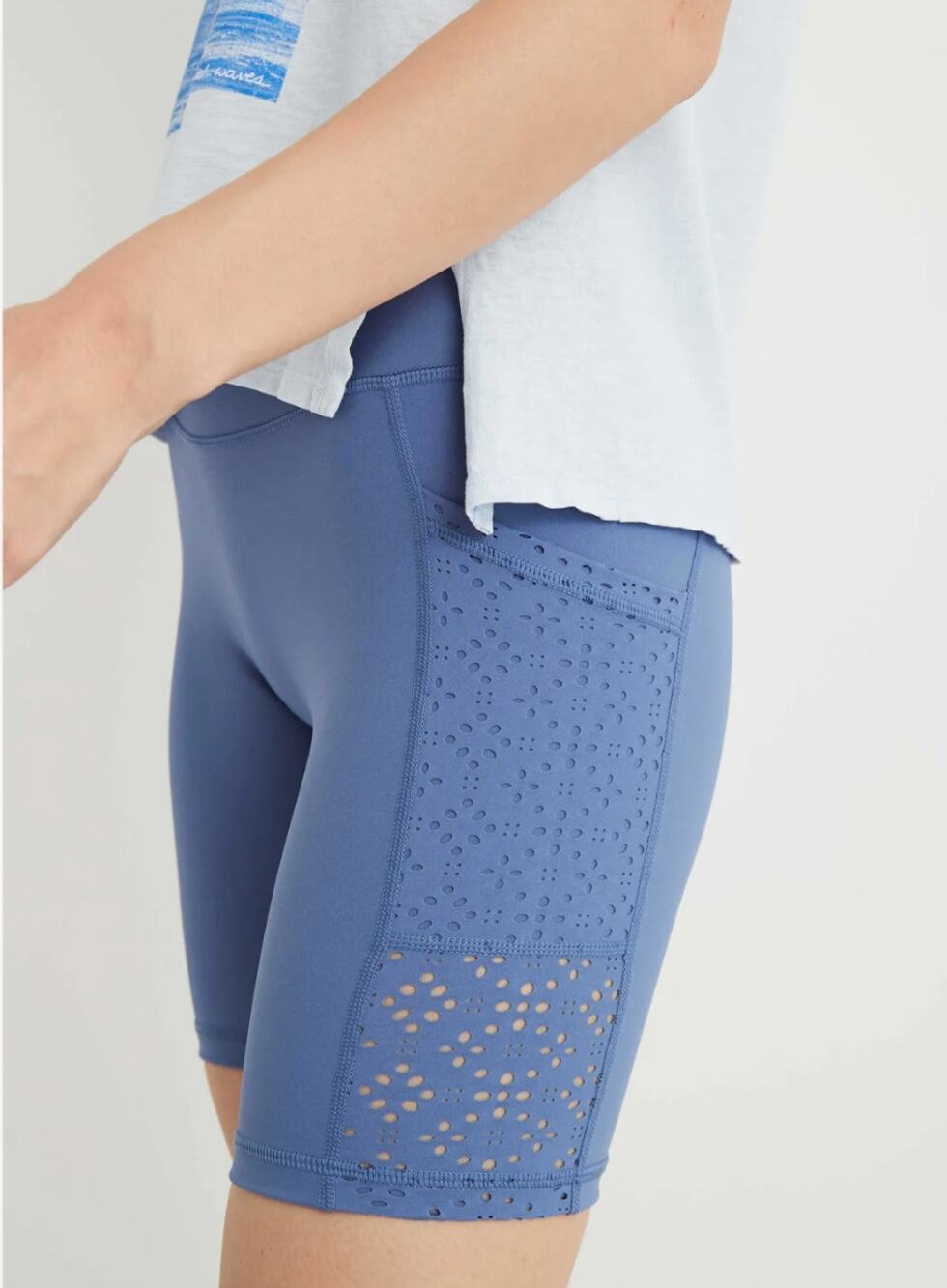 AERIE Chill Play Move Blue Biker Shorts Mid-Rise Waistband Pull-On Size Medium M